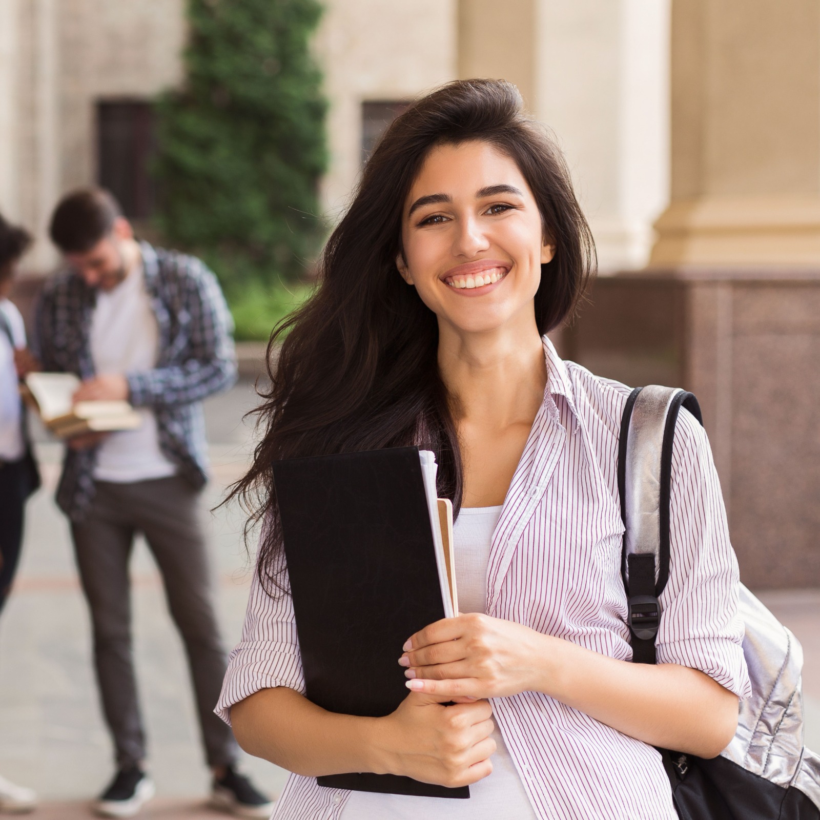 Étudiante campus université internationale recrutement